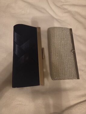 La Regale Black and Silver Evening Clutch Set